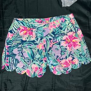 Lilly Pulitzer side-zip shorts 00